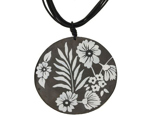 Women Black Flower Disc Pendant Necklace Jewellery Ladies Women